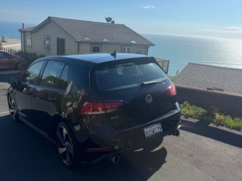 Used 2020 Volkswagen GTI SE FWD image 4