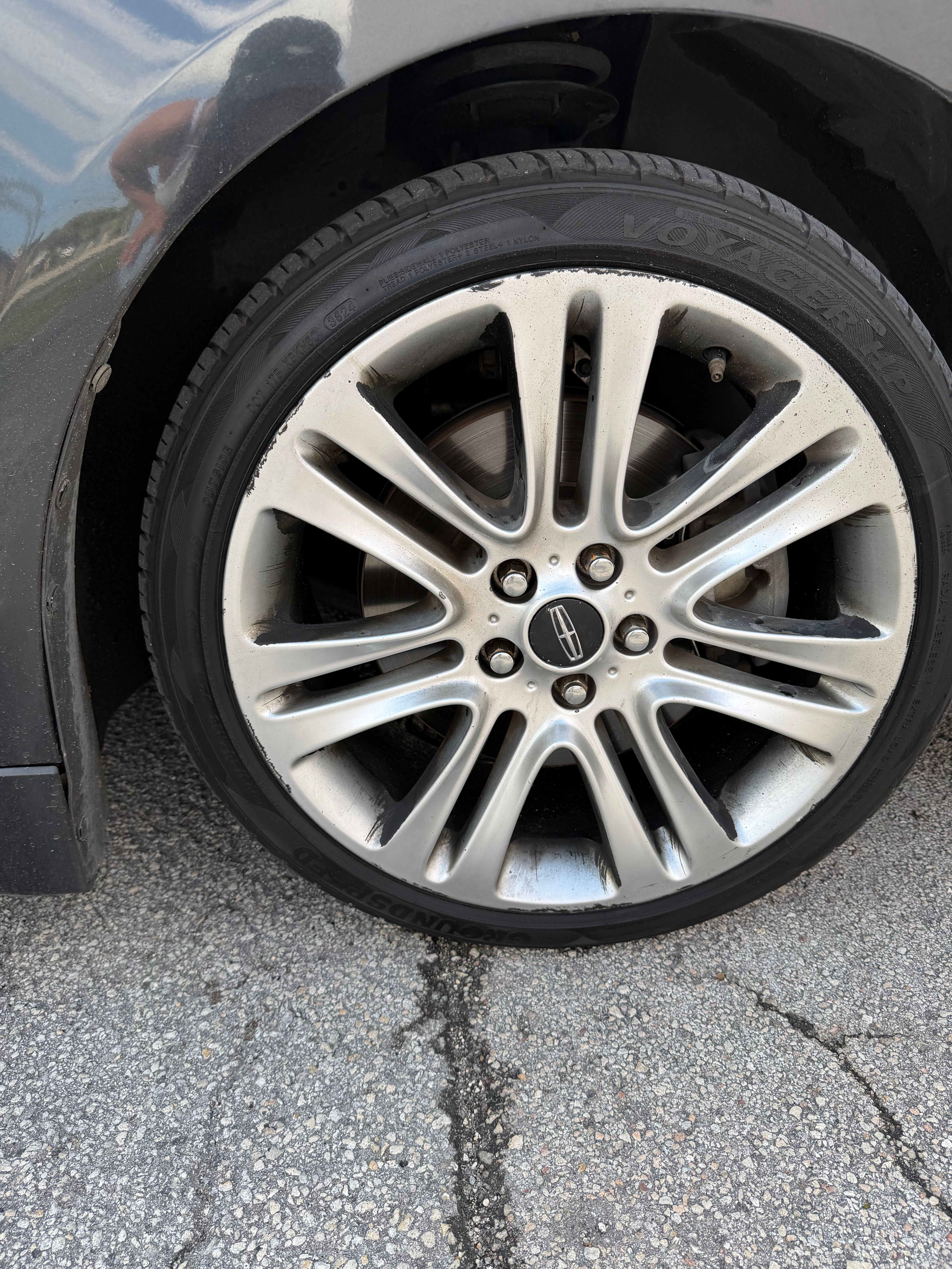 Used 2013 Lincoln MKZ FWD image 10