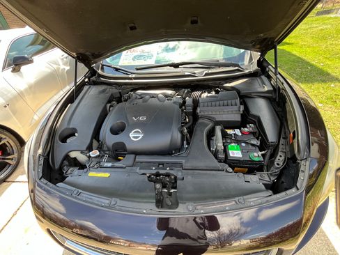 Used 2011 Nissan Maxima 3.5 SV w/ Sport Pkg FWD image 9