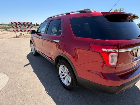 Used 2013 Ford Explorer XLT FWD image 12