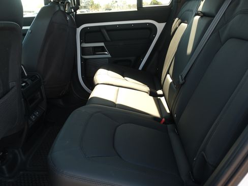 Used 2023 Land Rover Defender 110 S image 20