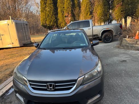 Used 2013 Honda Accord LX image 1