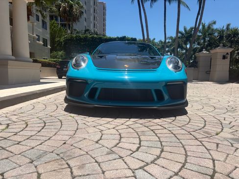 Used 2019 Porsche 911 GT3 RS RWD image 5
