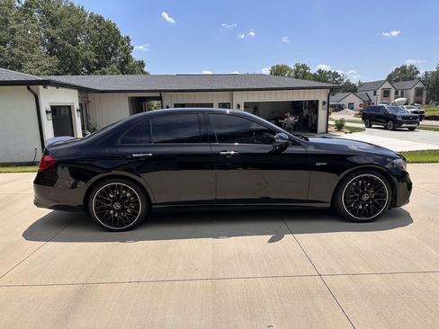 Used 2018 Mercedes-Benz E 43 AMG 4MATIC Sedan w/ Premium 3 Package image 9