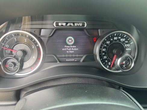 Used 2020 RAM 2500 Lone Star w/ Level 2 Equipment Group AWD/4WD image 19