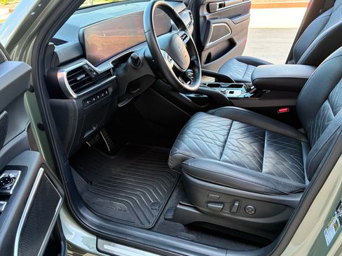 Used 2025 Kia Telluride SX X-Line AWD/4WD image 11