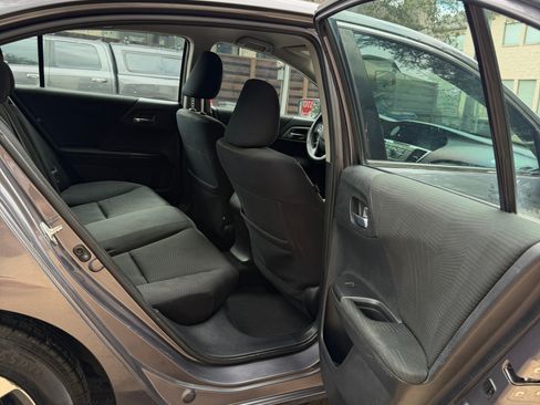Used 2015 Honda Accord LX image 13