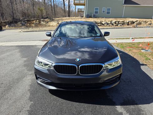 Used 2017 BMW 540i xDrive image 1