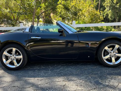 Used 2006 Pontiac Solstice Convertible w/ Premium Package image 5