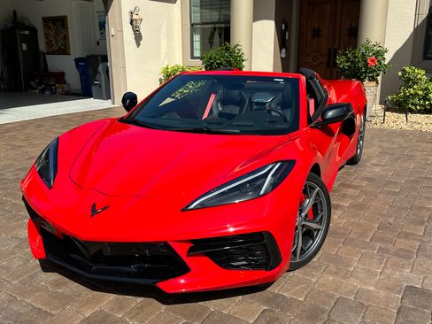 Used 2021 Chevrolet Corvette Stingray Premium Conv w/ Battery Protection Package image 1