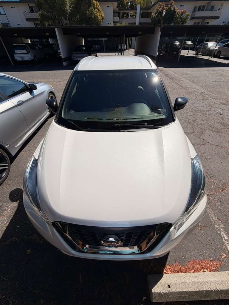 Used 2019 Nissan Kicks SR w/ SR Premium Package FWD image 5
