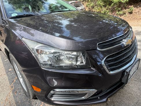 Used 2016 Chevrolet Cruze LT FWD image 10