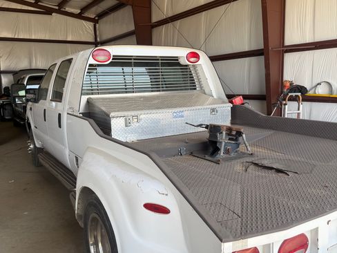 Used 1999 Ford F550 176 WB image 6