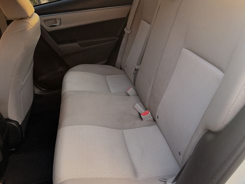 Used 2014 Toyota Corolla LE image 12