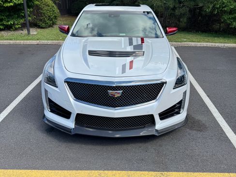 Used 2018 Cadillac CTS V RWD image 4