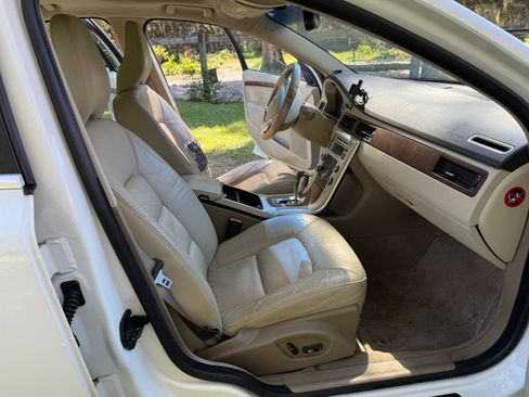 Used 2010 Volvo S80 T6 image 13