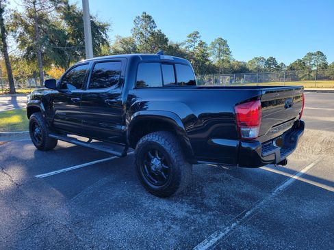 Used 2016 Toyota Tacoma SR5 image 6