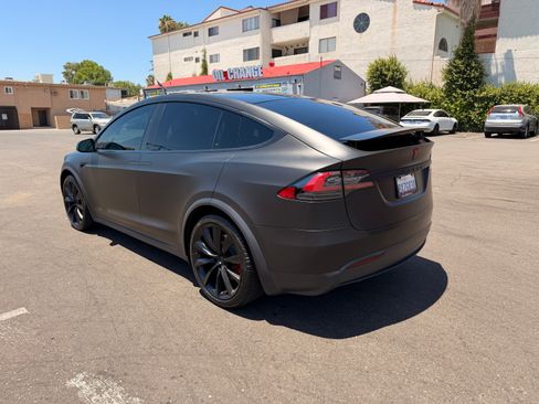Used 2020 Tesla Model X Long Range AWD/4WD image 6