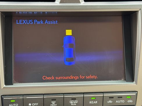 Used 2014 Lexus GX 460 w/ Premium Package image 31