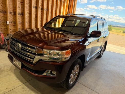 Used 2017 Toyota Land Cruiser AWD/4WD image 1