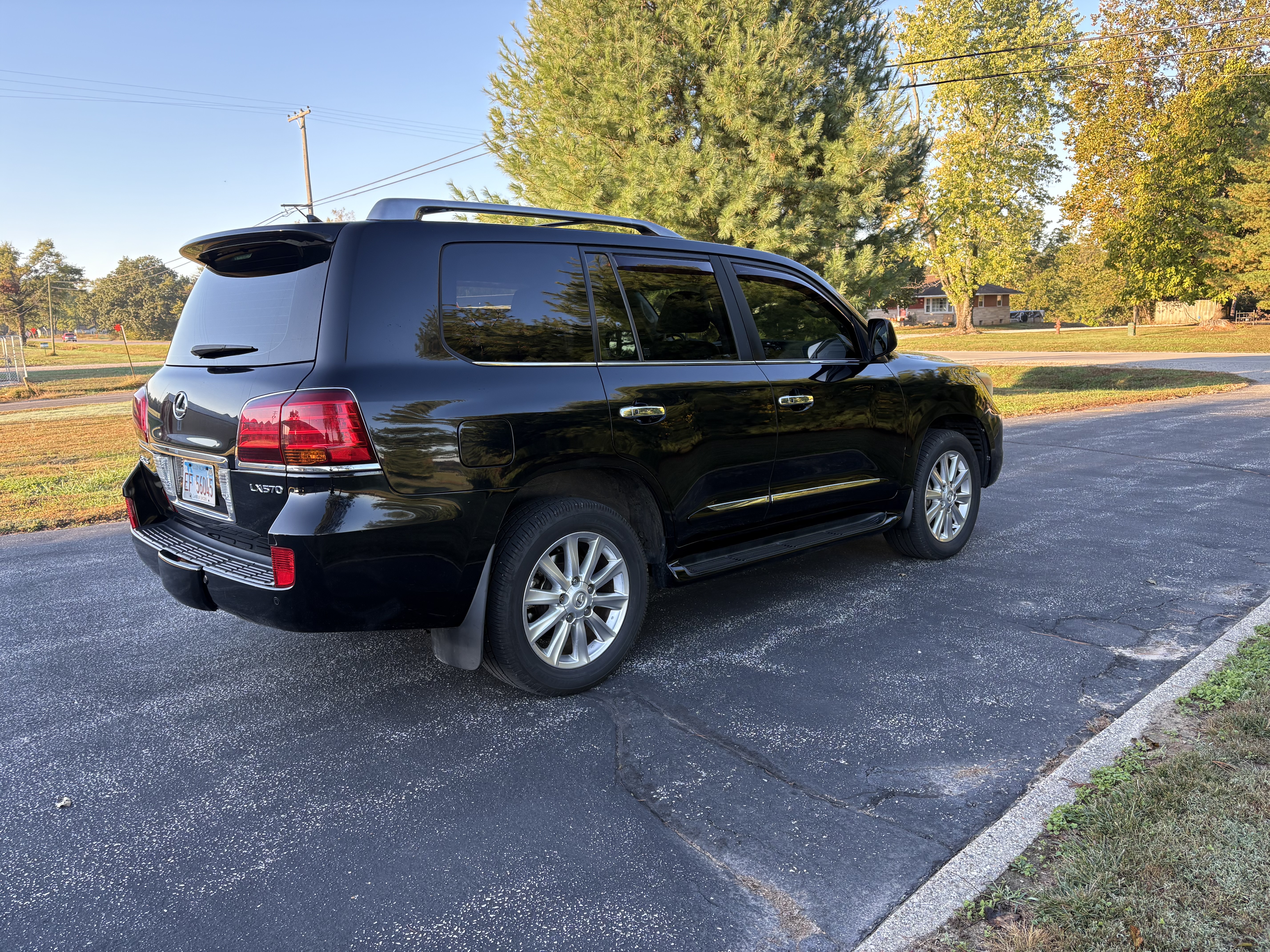 Used 2009 Lexus LX 570 4WD image 5