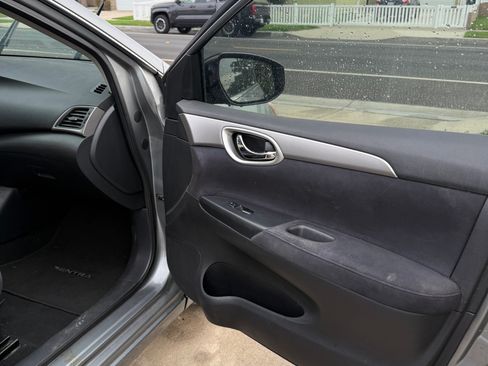 Used 2013 Nissan Sentra SV image 10