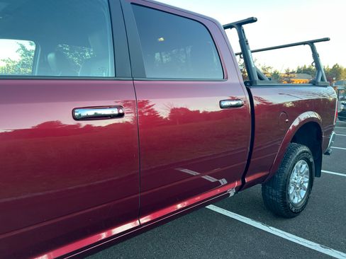 Used 2017 RAM 2500 Laramie image 9