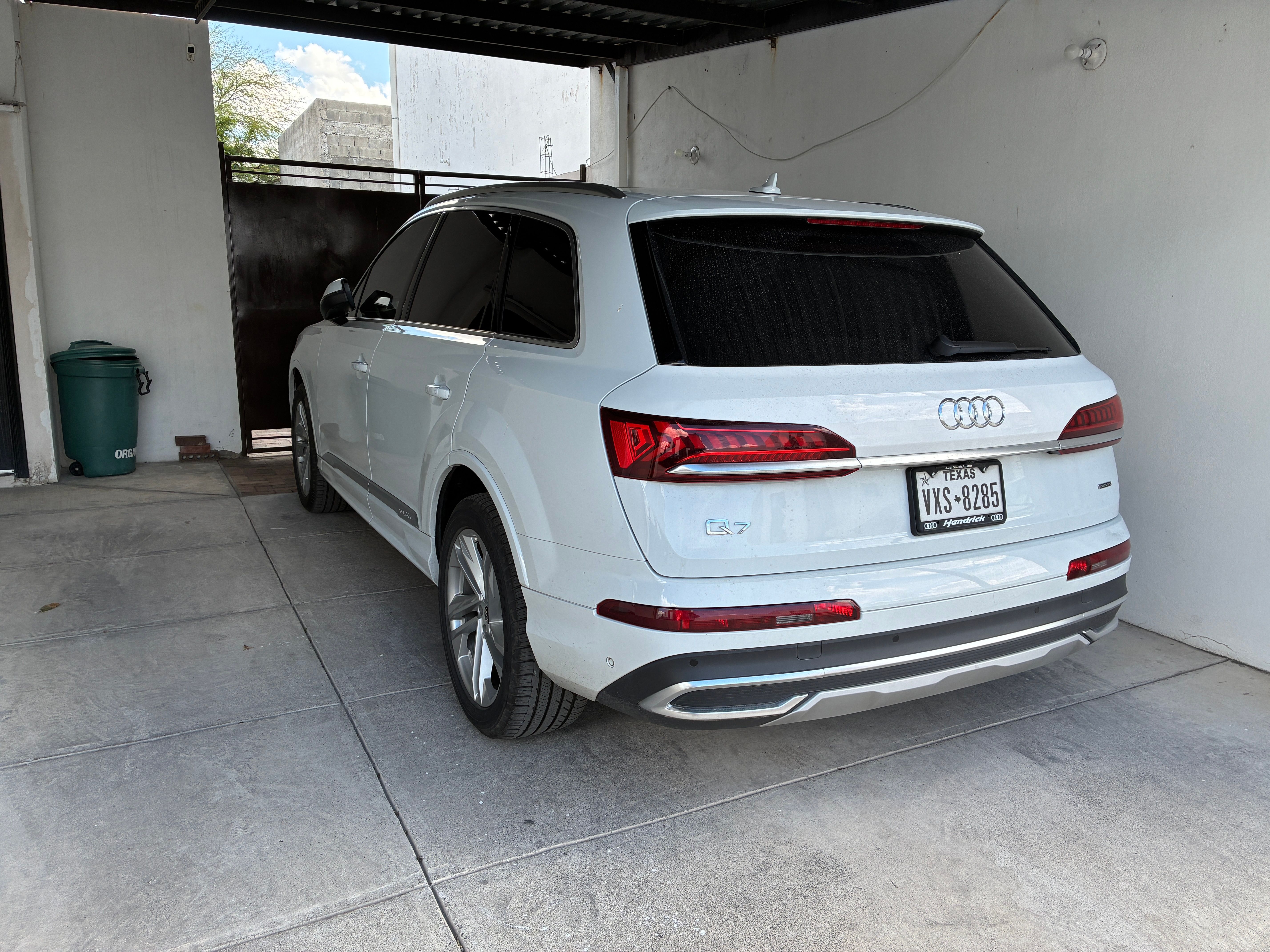 Used 2022 Audi Q7 3.0T Premium Plus w/ Premium Plus Package AWD/4WD image 2