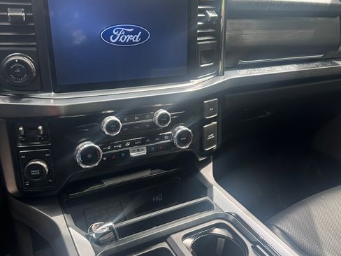 Used 2024 Ford F350 Lariat w/ Lariat Ultimate Package AWD/4WD image 15