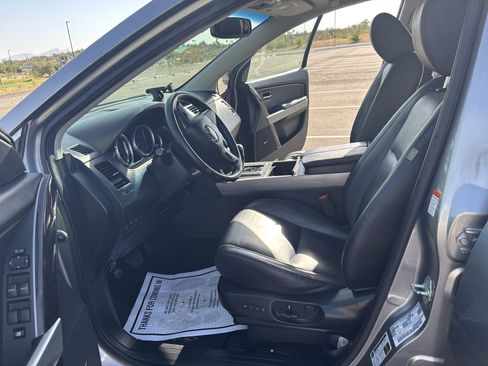Used 2010 MAZDA CX-9 Grand Touring w/ Moonroof & Bose Audio Pkg FWD image 13
