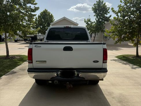 Used 2005 Ford F250 XLT RWD image 6
