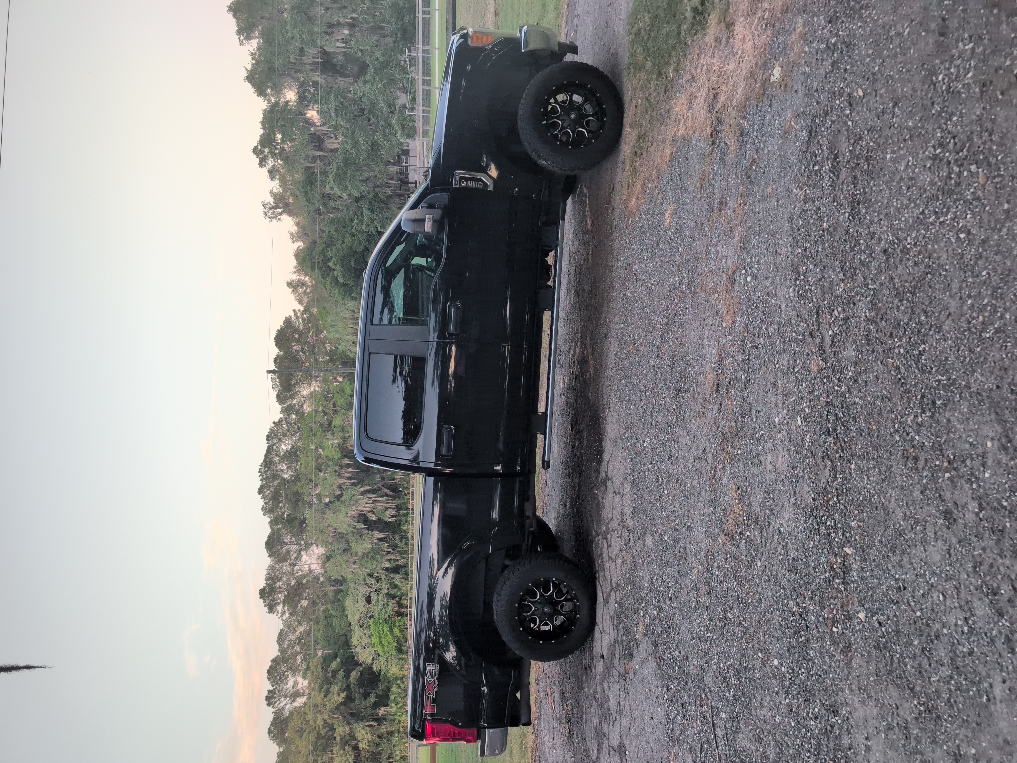 Used 2017 Ford F250 XL w/ STX Appearance Package AWD/4WD image 1