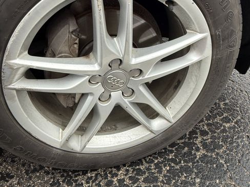 Used 2017 Audi Q5 2.0T Premium Plus w/ Technology Package image 16