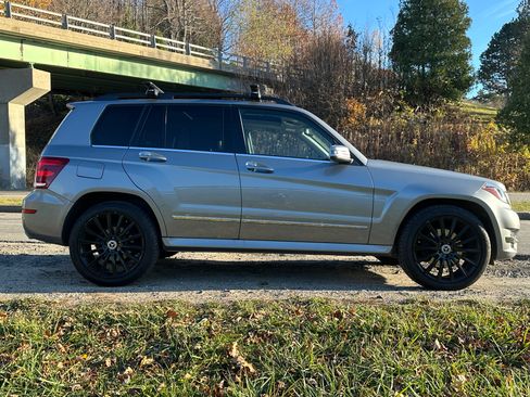 Used 2015 Mercedes-Benz GLK 350 4MATIC image 4