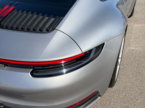 Used 2021 Porsche 911 Carrera image 6