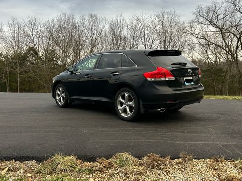 Used 2011 Toyota Venza AWD image 4