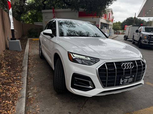 Used 2021 Audi Q5 2.0T Premium w/ Convenience Package image 5