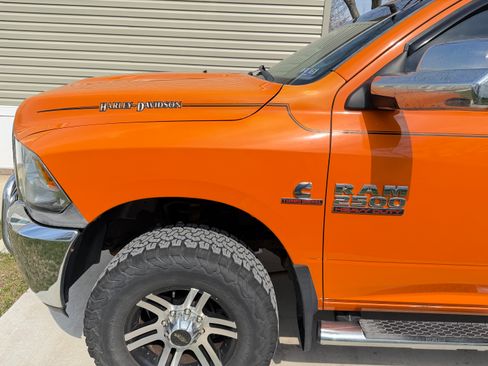 Used 2013 RAM 2500 Tradesman w/ Chrome Appearance Group AWD/4WD image 16