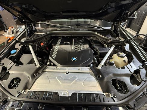 Used 2022 BMW X4 M40i w/ Premium Package image 17