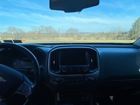 Used 2019 Chevrolet Colorado Z71 image 15