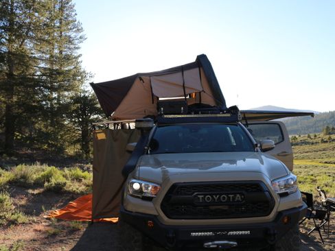 Used 2018 Toyota Tacoma TRD Off-Road image 17