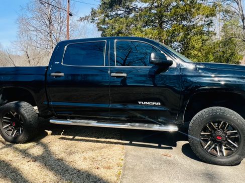 Used 2016 Toyota Tundra SR5 image 11