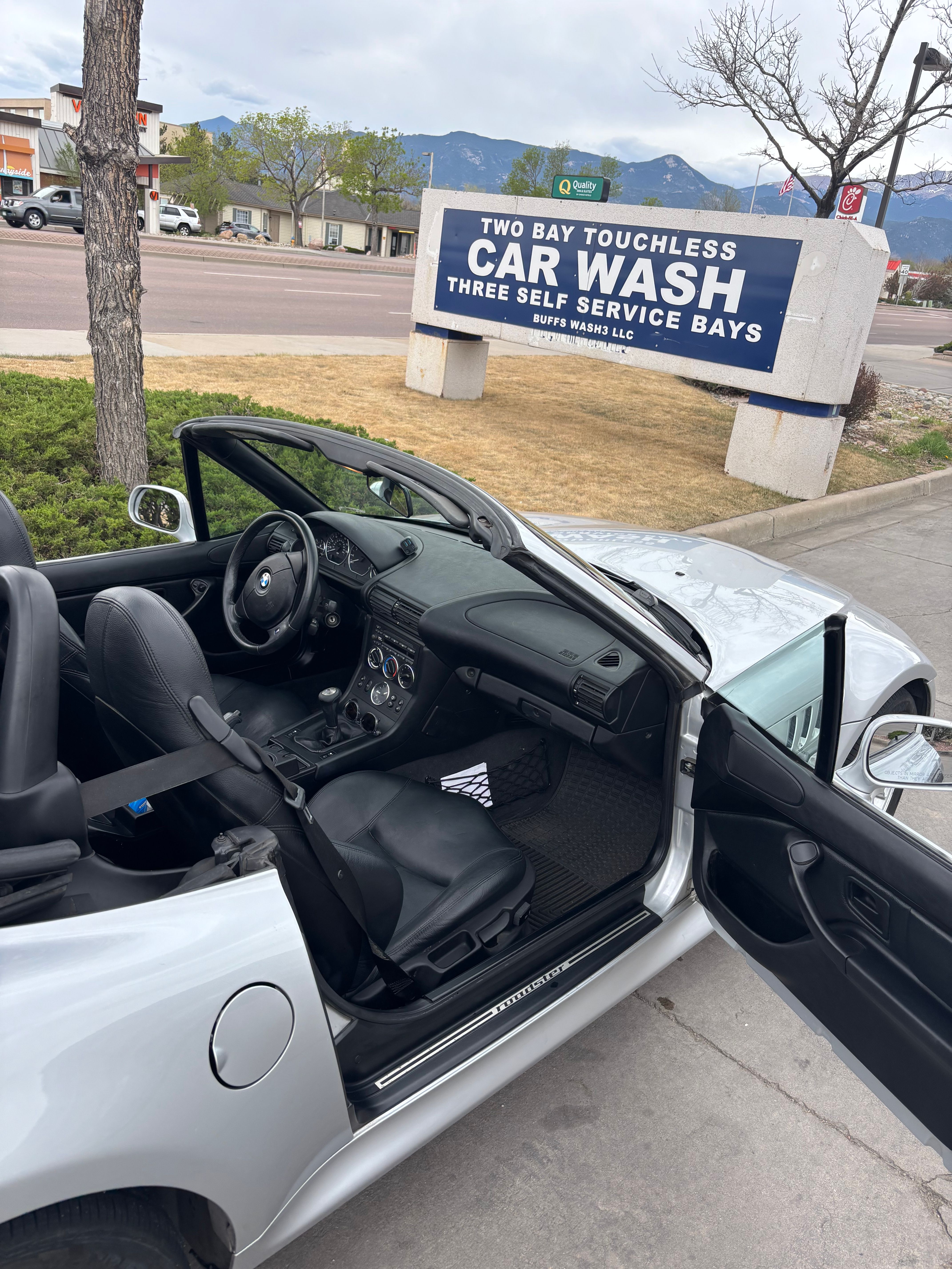 Used 2001 BMW Z3 2.5i RWD image 6