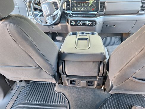 Used 2024 GMC Sierra 1500 Elevation image 14