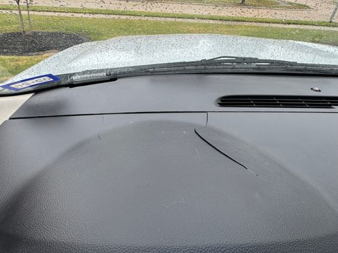 Used 2011 Chevrolet Tahoe LS image 19