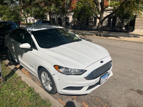 Used 2018 Ford Fusion SE image 6