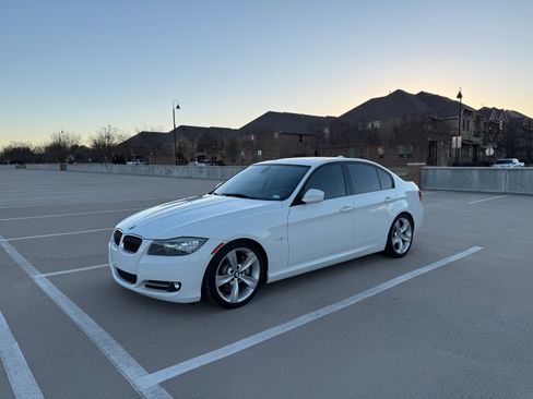 Used 2011 BMW 335i Sedan image 11