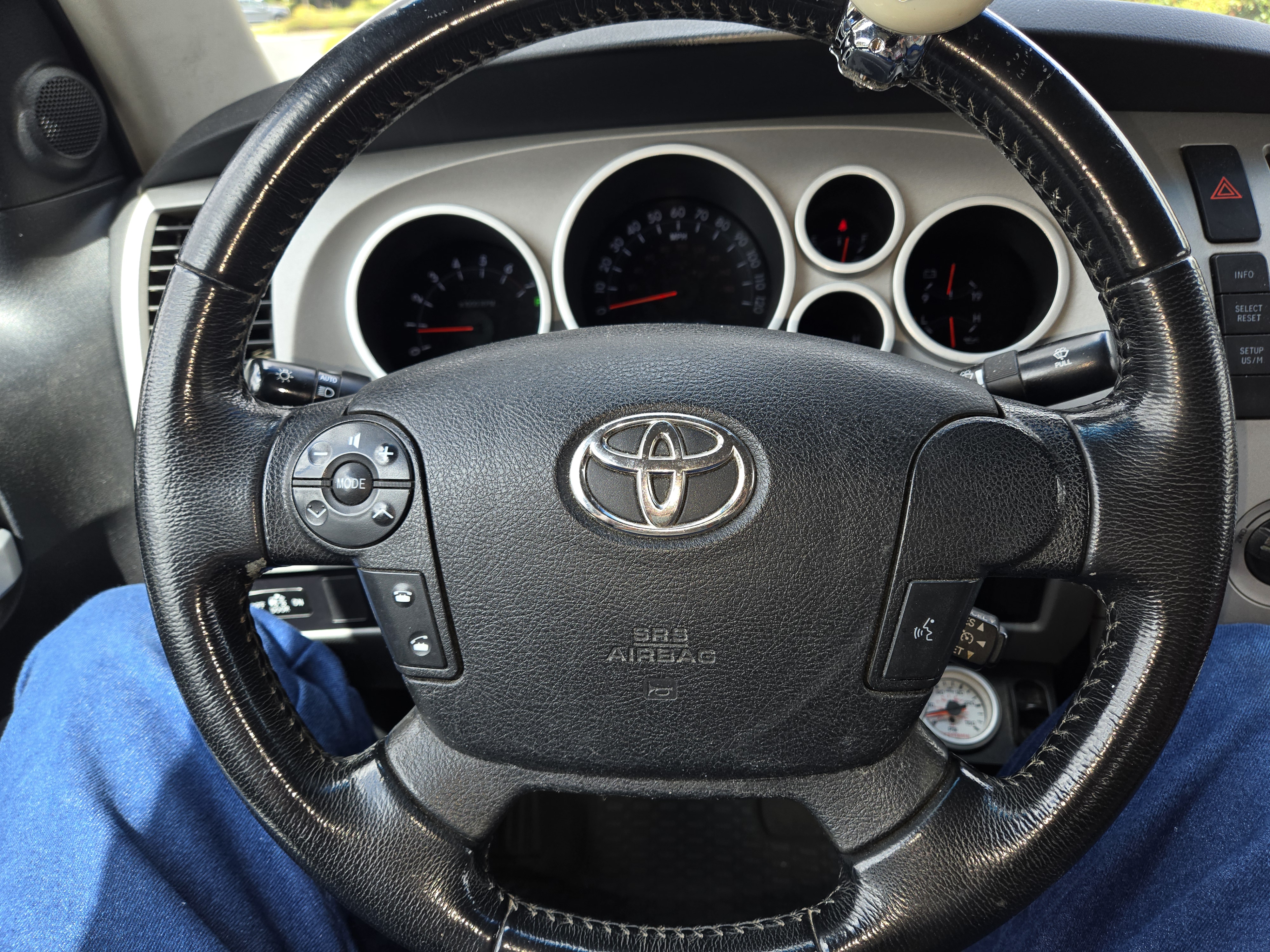 Used 2007 Toyota Tundra Limited w/ TRD Off-Road Pkg AWD/4WD image 17