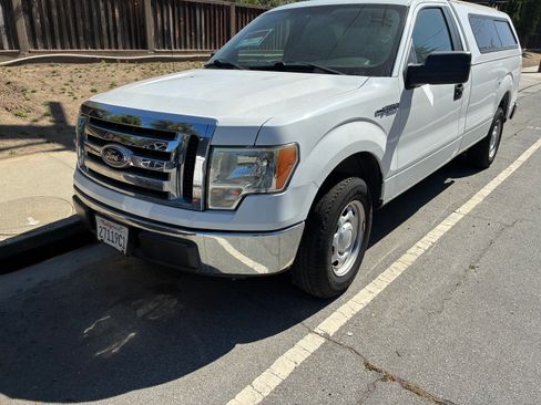 Used 2011 Ford F150 XL w/ XL Decor Group RWD image 5