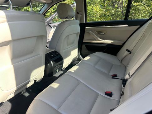 Used 2014 BMW 528i Sedan RWD image 12